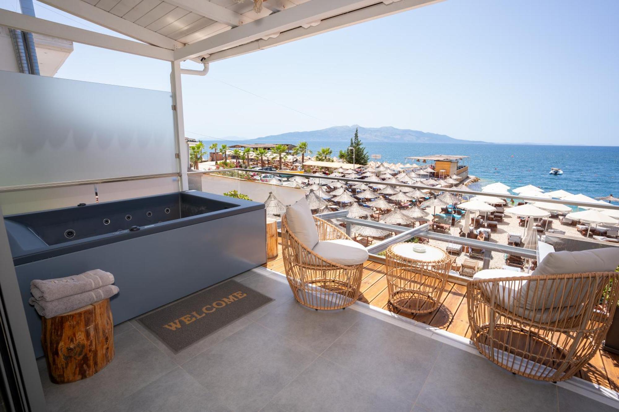 Da Luz Boutique Hotel Sarandë Esterno foto